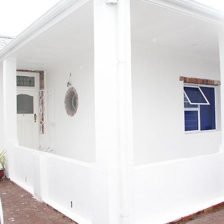 The White House Lodge Cape Town Exterior photo